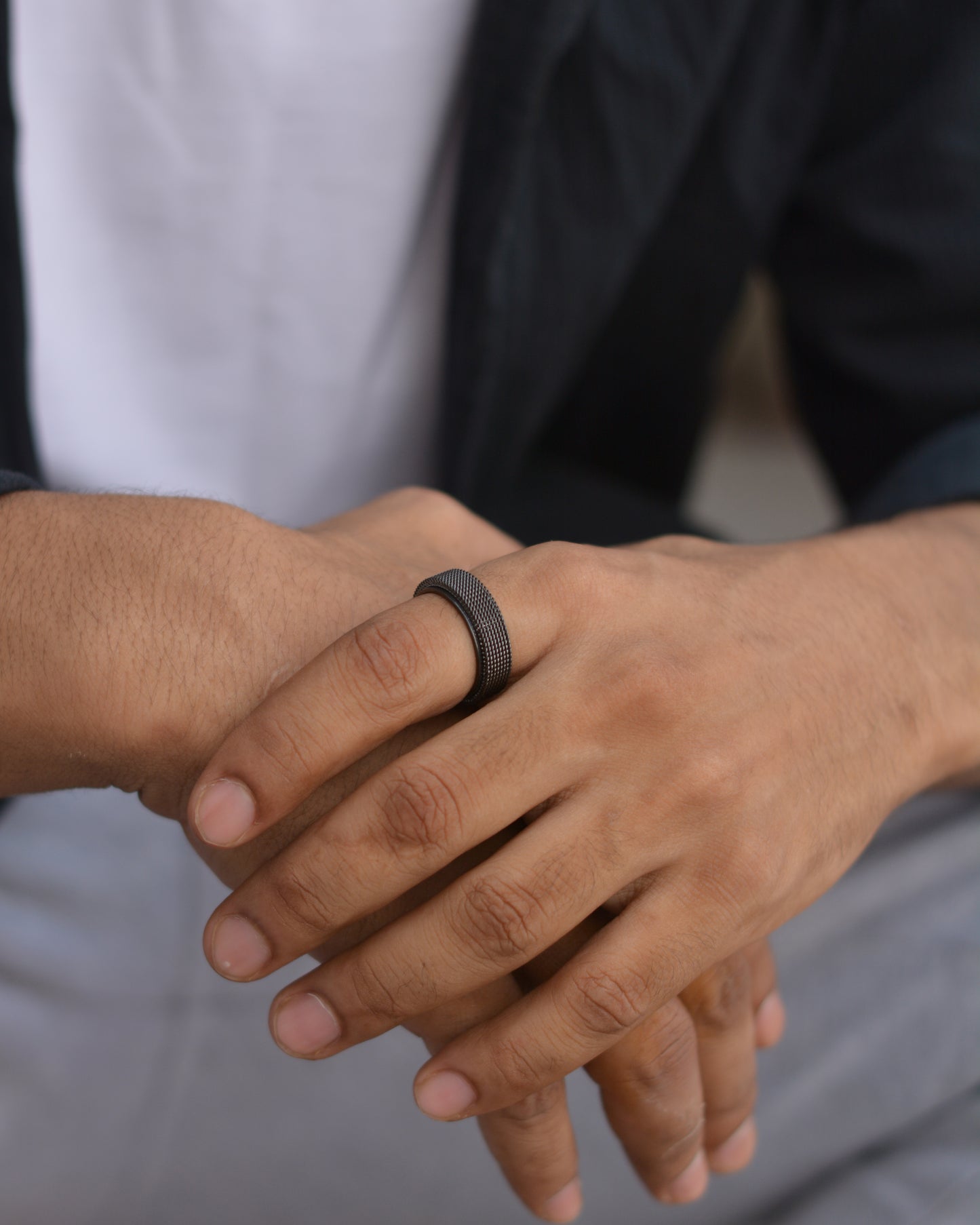 Textured Elegance Black Fidget Spinner Ring