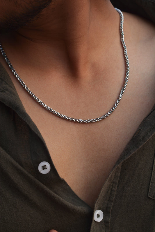 Twisted Luster Chain