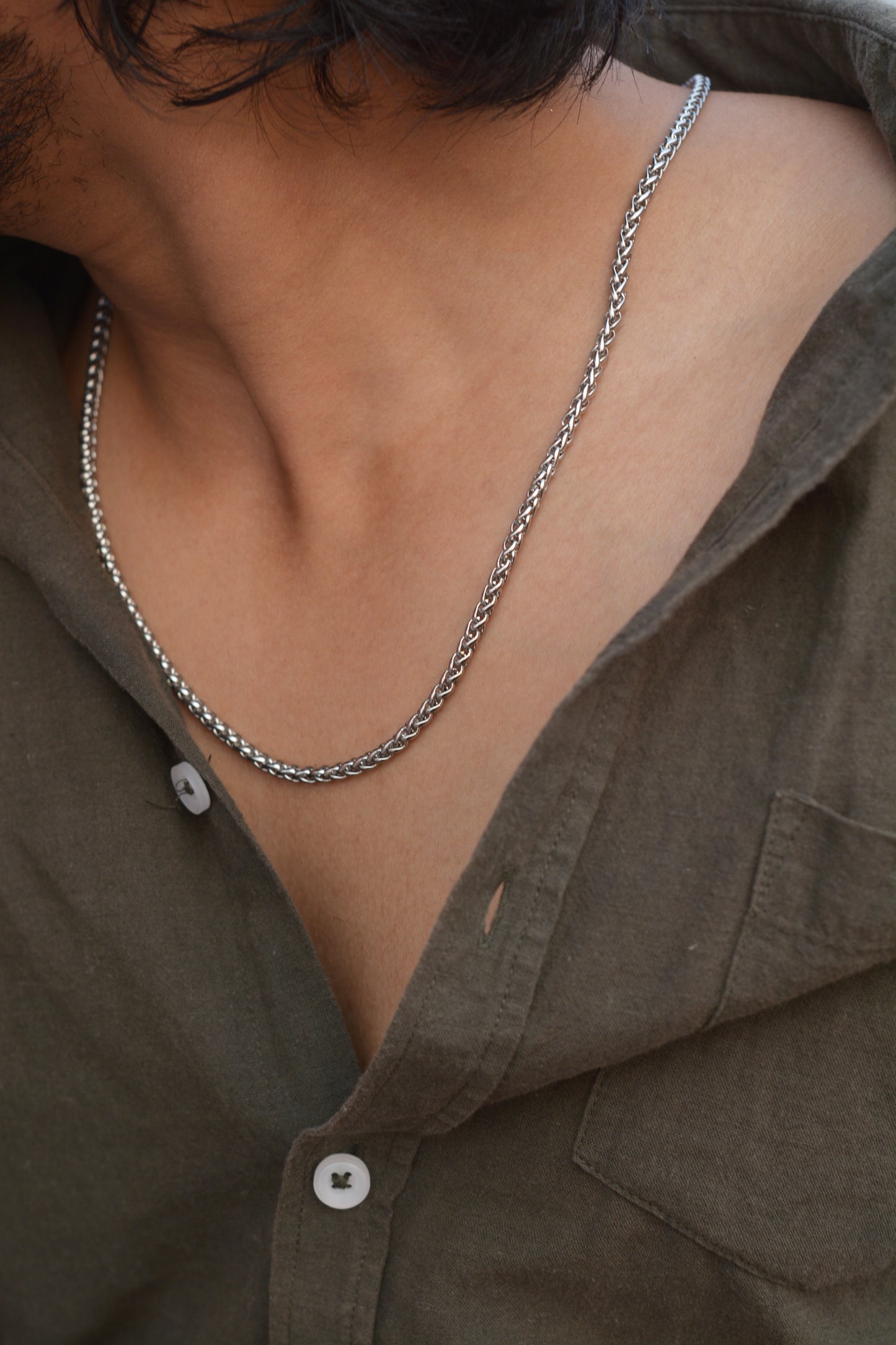 Twisted Luster Chain