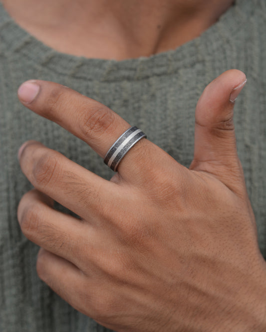 Mono Trace Ring