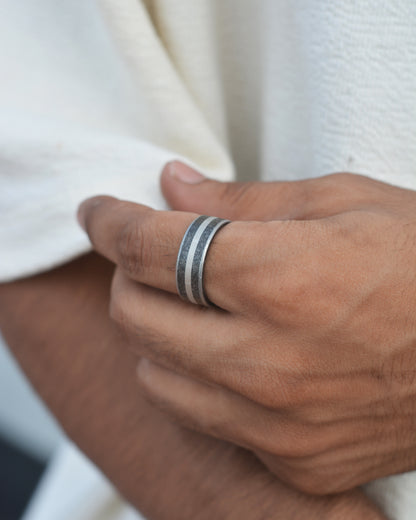 Mono Trace Ring