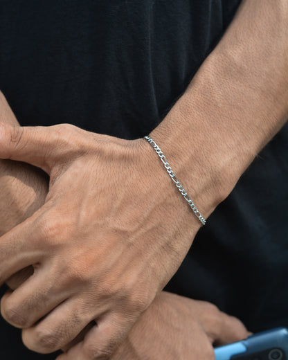 Refined Figaro Bracelet