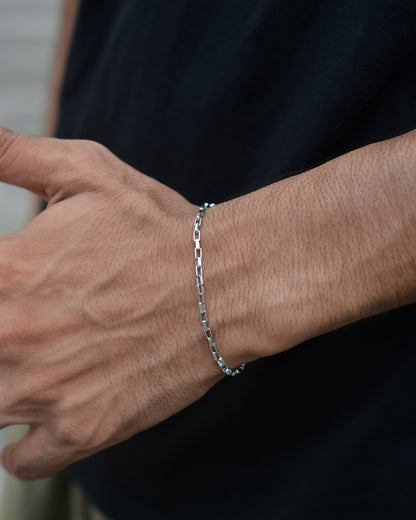 Minimalist Chain Bracelet