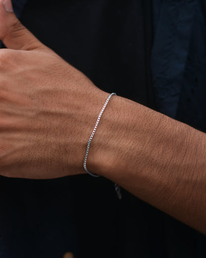 Trace bracelet