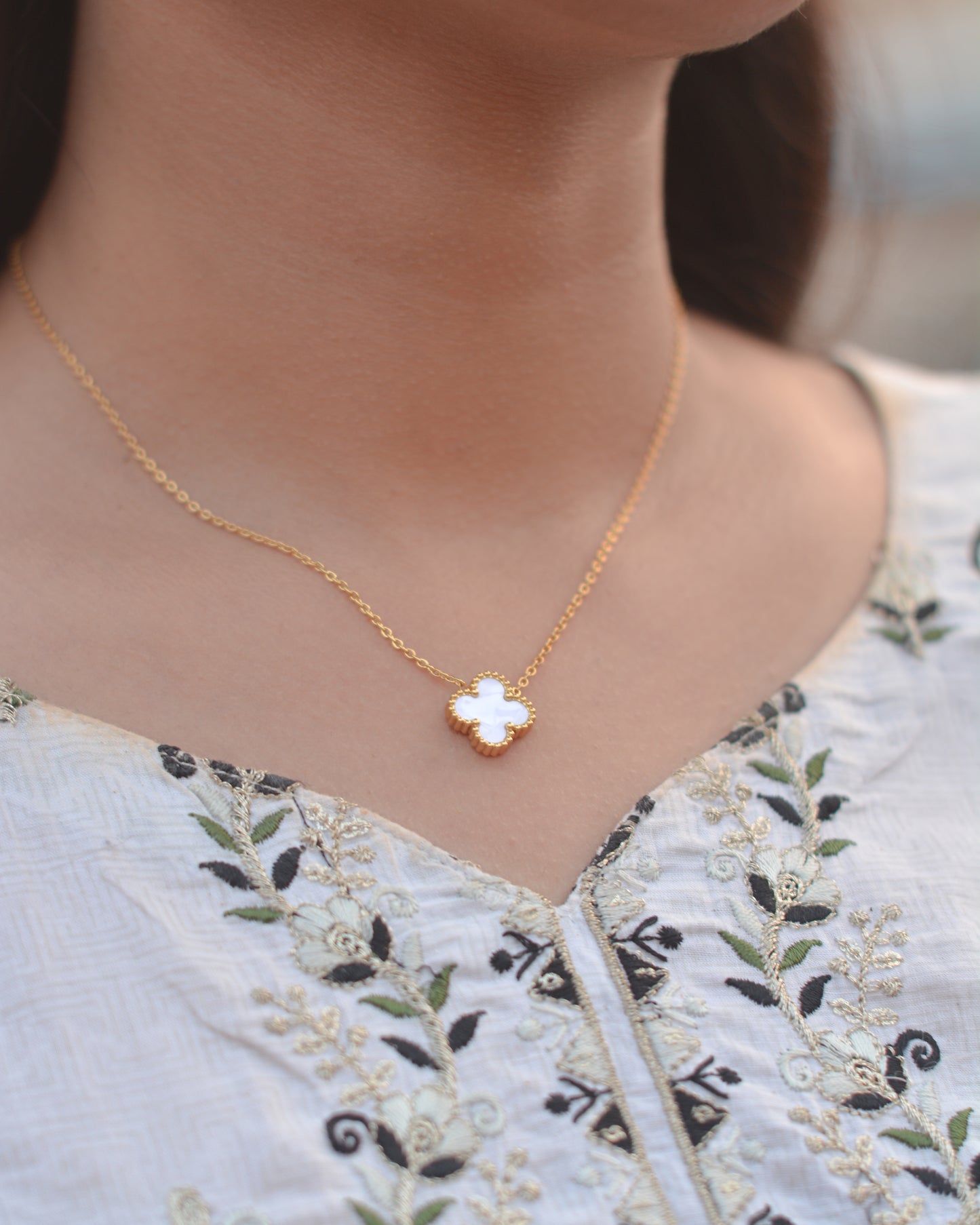LUCKSTONE NECKLACE