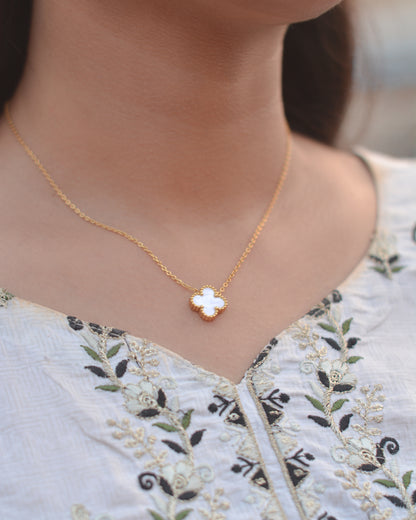 LUCKSTONE NECKLACE