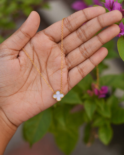 LUCKSTONE NECKLACE