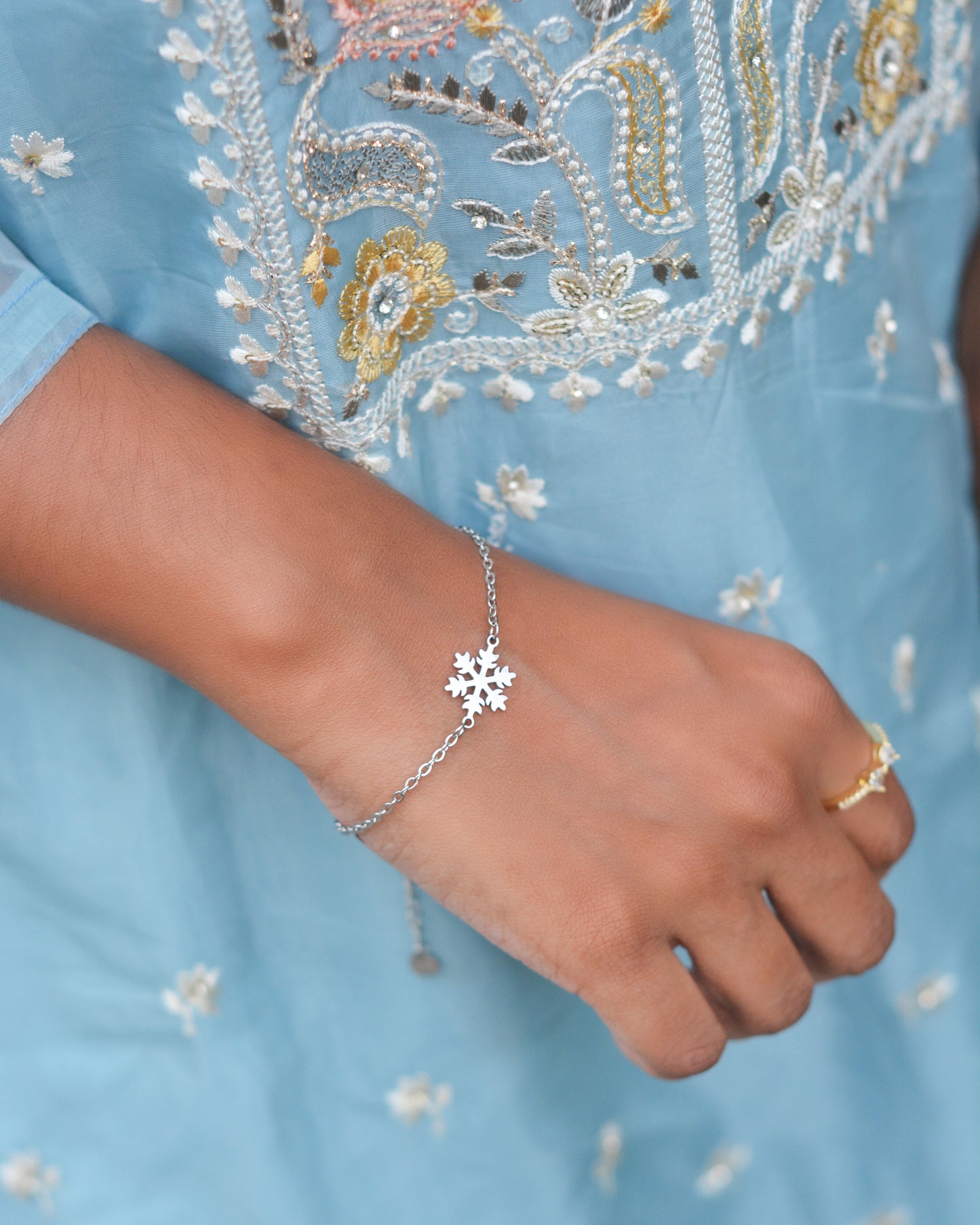 FROST BLOOM BRACELET