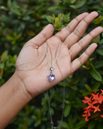 VIOLET NOVA NECKLACE
