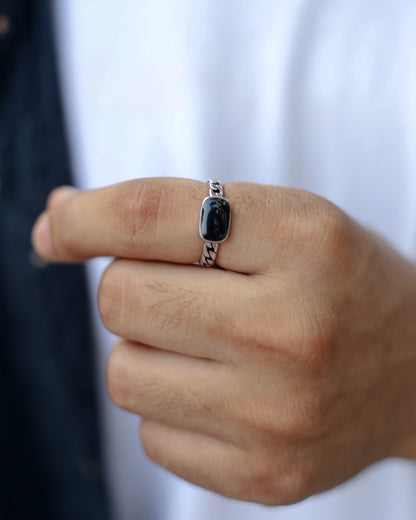Onyx Curb Adjustable Ring