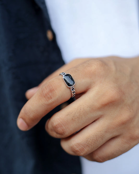 Onyx Curb Adjustable Ring