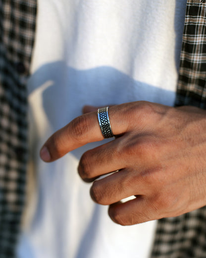 Shadow Grid Ring