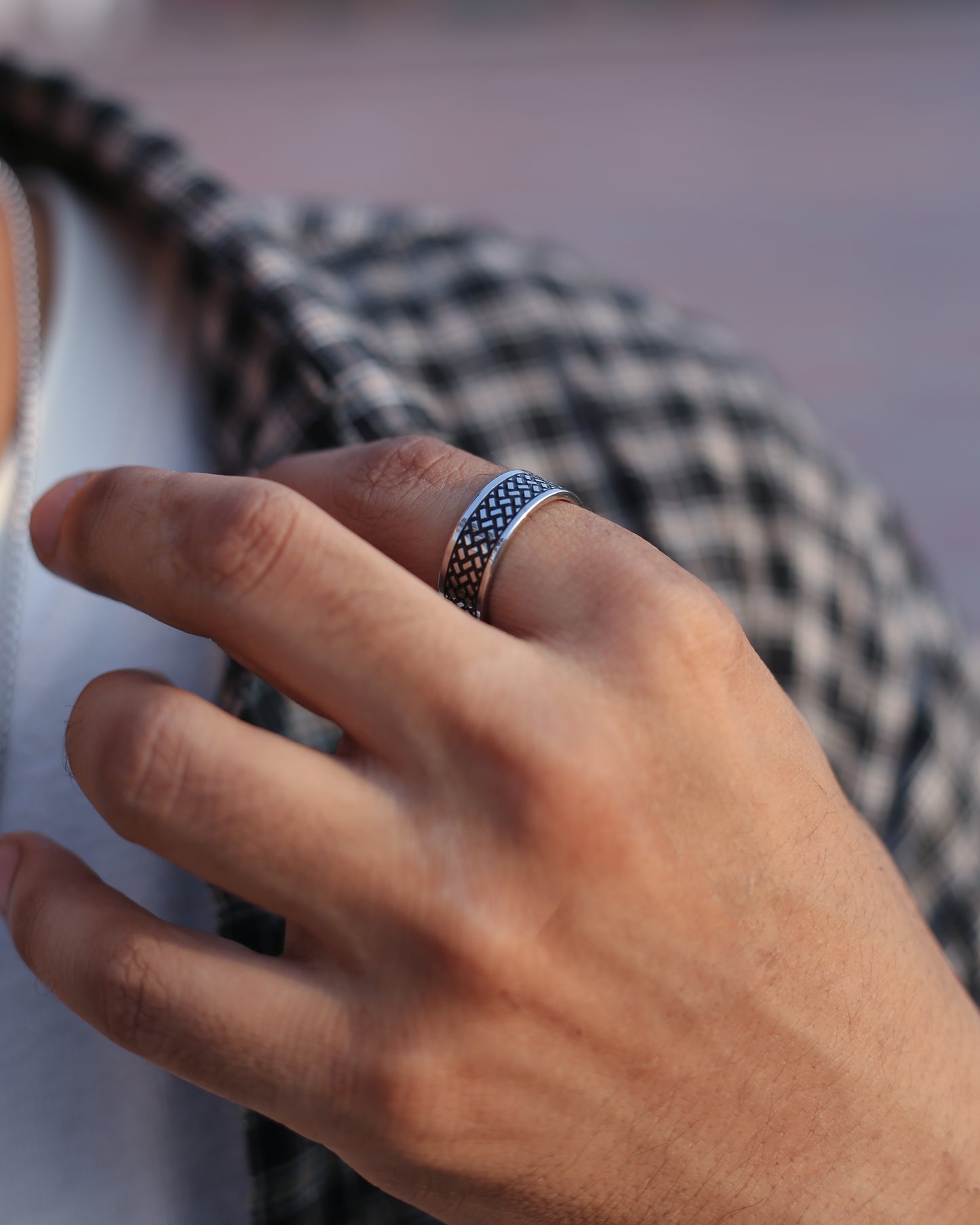 Shadow Grid Ring