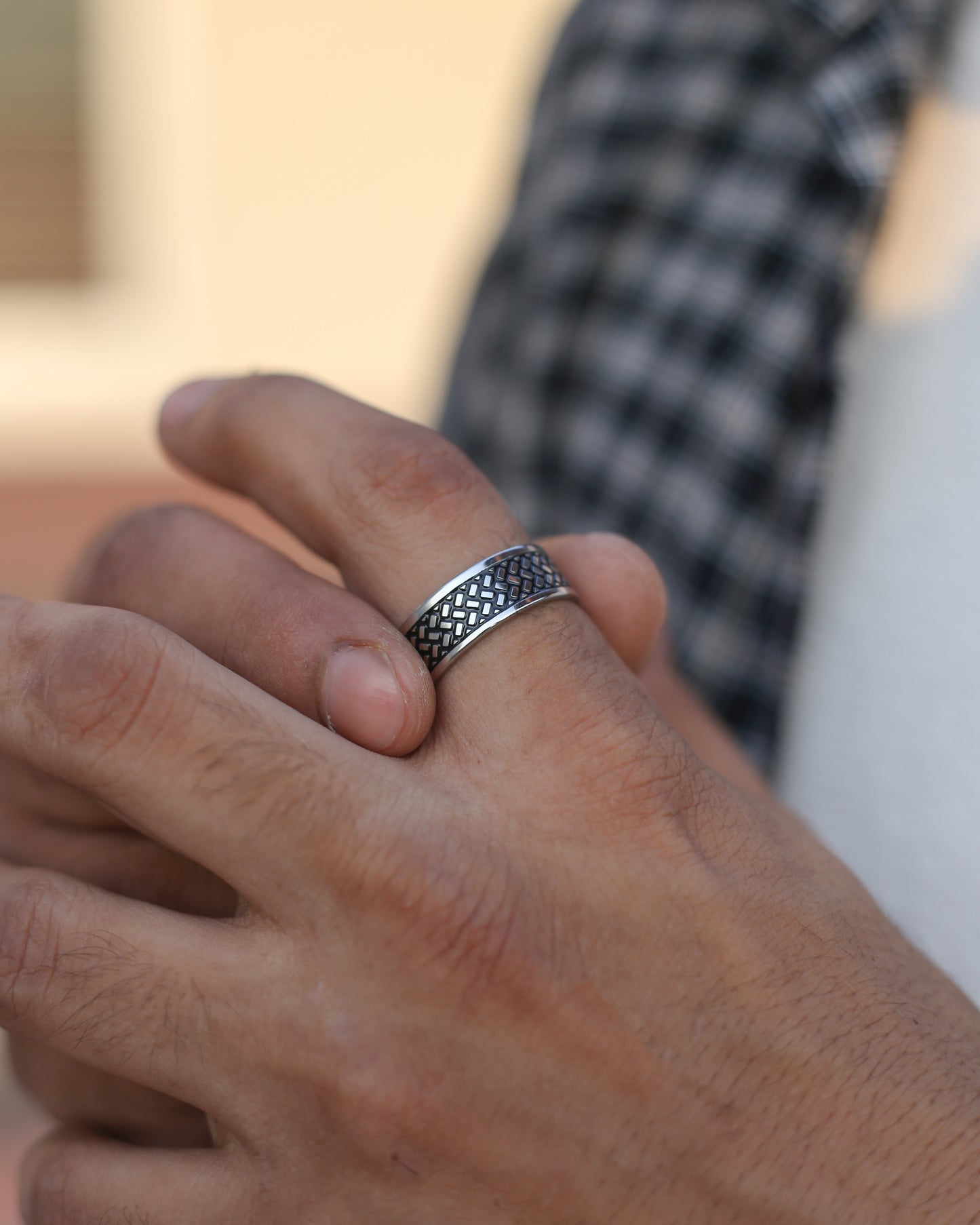 Shadow Grid Ring
