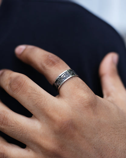 The Swirl Band Ring