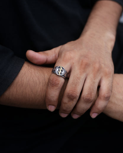 Bolt Signet Ring