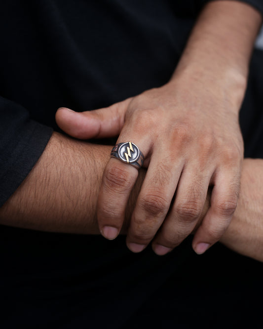 Bolt Signet Ring