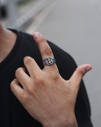 Bolt Signet Ring