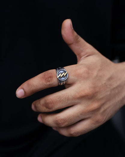 Bolt Signet Ring