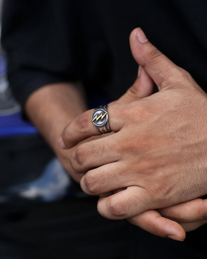 Bolt Signet Ring